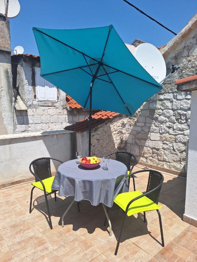 Apartment Tonka Trogir Exterior photo